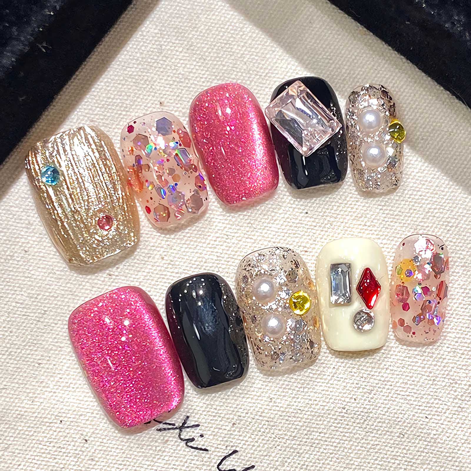 Nail Art Pink Cat Eye - Handgemachte Presse auf Nägeln Glitzer rosa